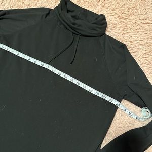 Woman’s XL Black Top